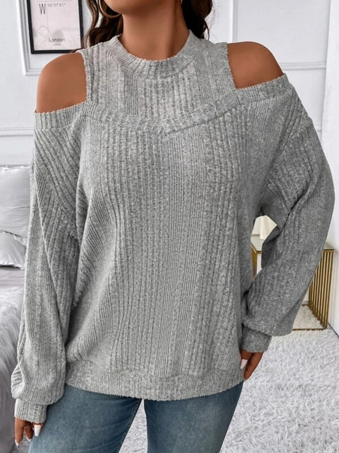 Round Neck Cold Shoulder Sweater