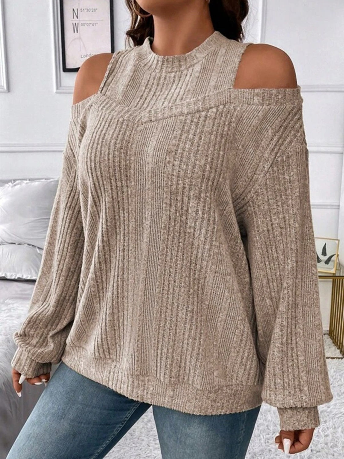 Round Neck Cold Shoulder Sweater