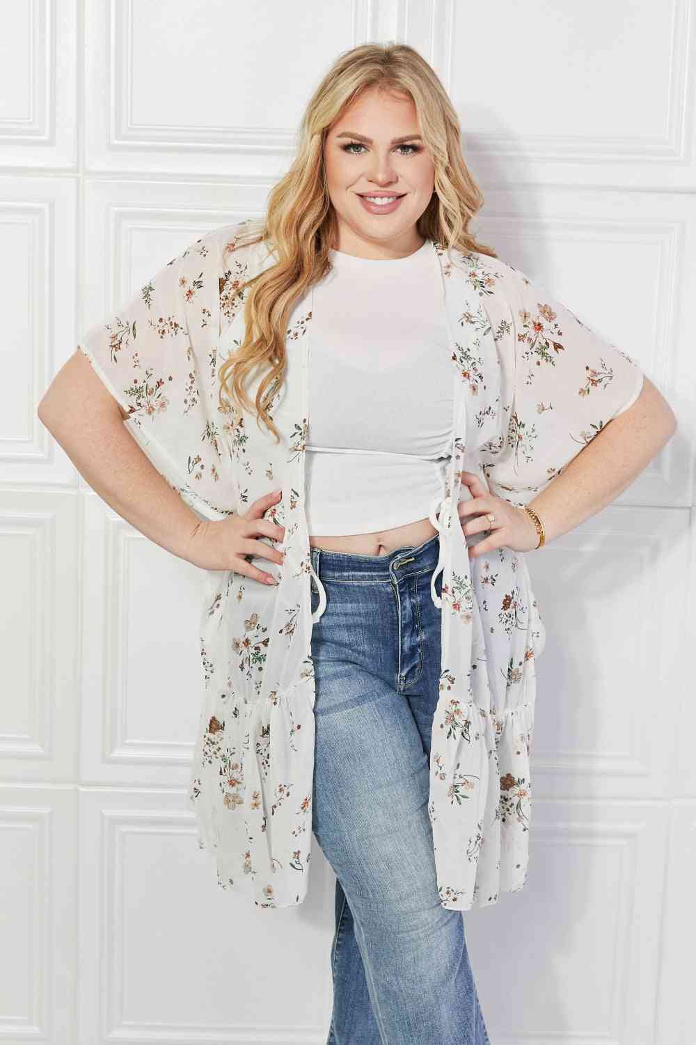 Justin Taylor Kimono floral Prado de margaritas