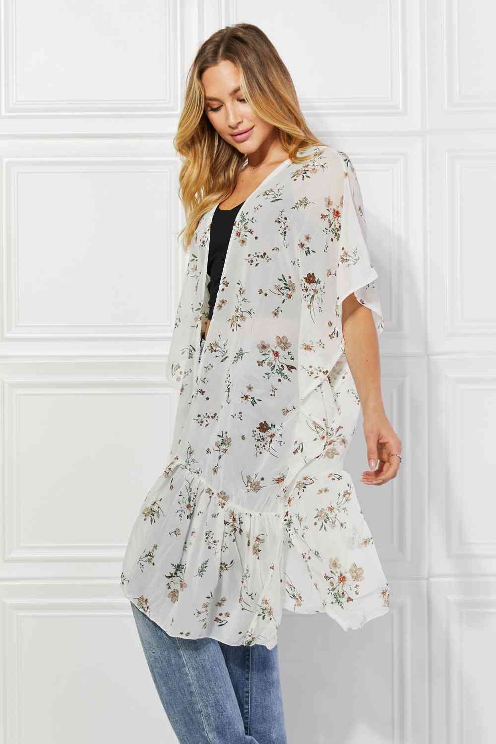 Justin Taylor Kimono floral Prado de margaritas