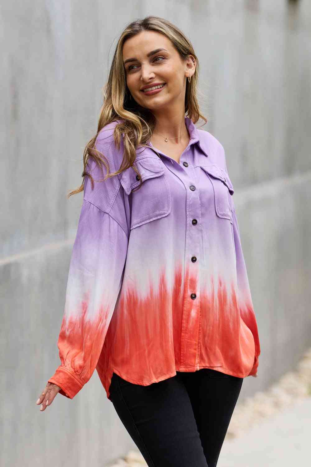 Top con botones y efecto tie-dye de corte relajado de White Birch